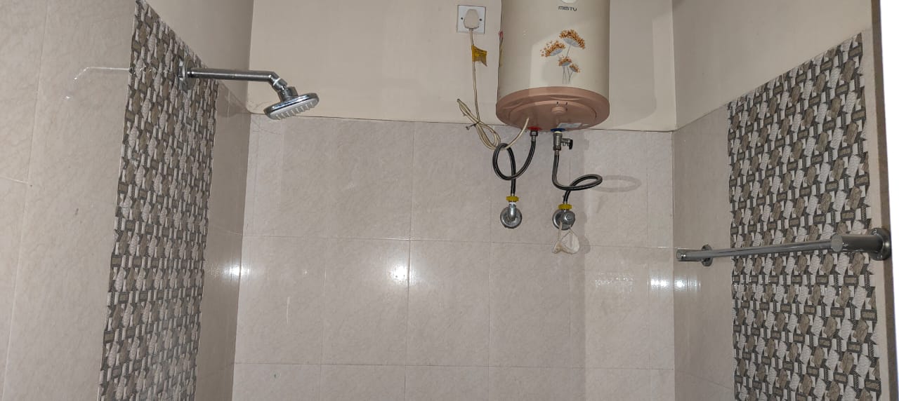 Semi Furnished 3 bhk semi furnished in Rukmini Gaon, Guwahati, Assam, India for Rent